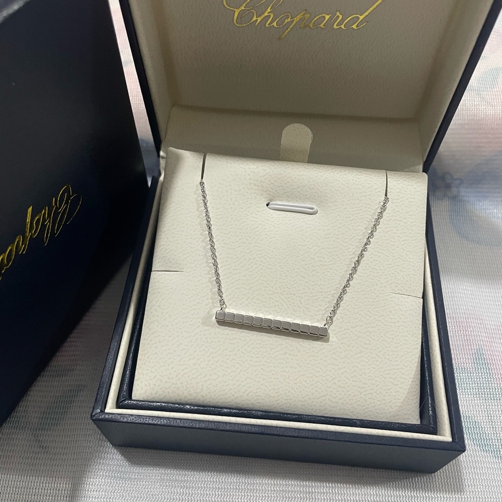Chopard Silver Geometric Bar Necklace in Polished Silver - Picture 2 of 11